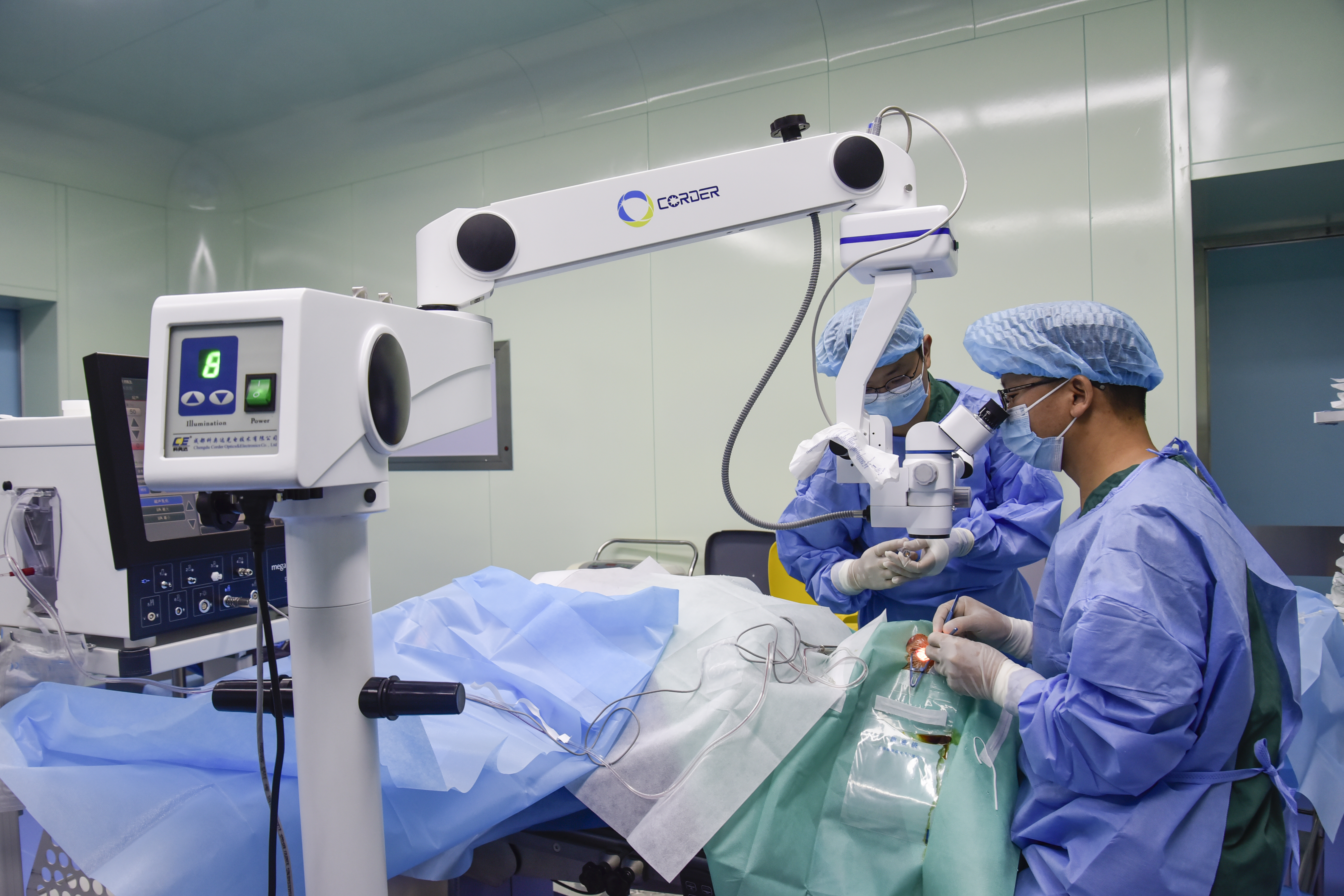 https://www.vipmicroscope.com/asom-610-3c-ophthalmic-microscope-with-led-light-source-product/
