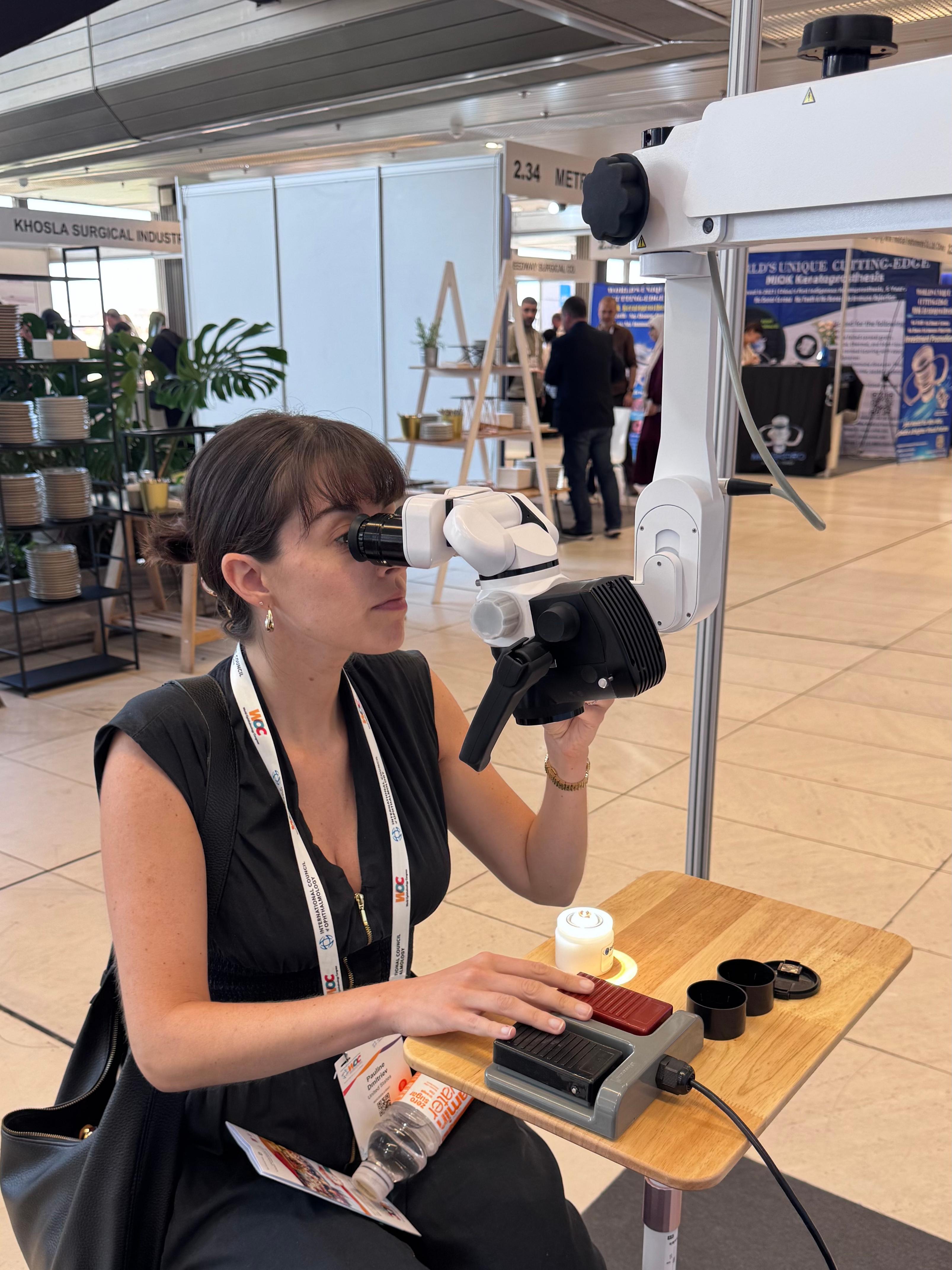 https://www.vipmicroscope.com/ophthalmic/